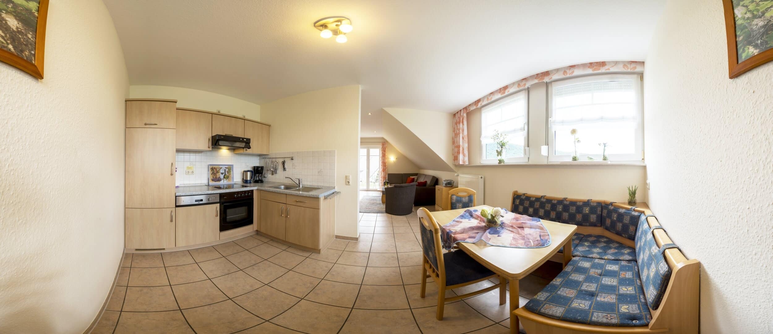 Ferienwohnung Nr. 6 - Laurentiuslay - Esszimmer/Küche