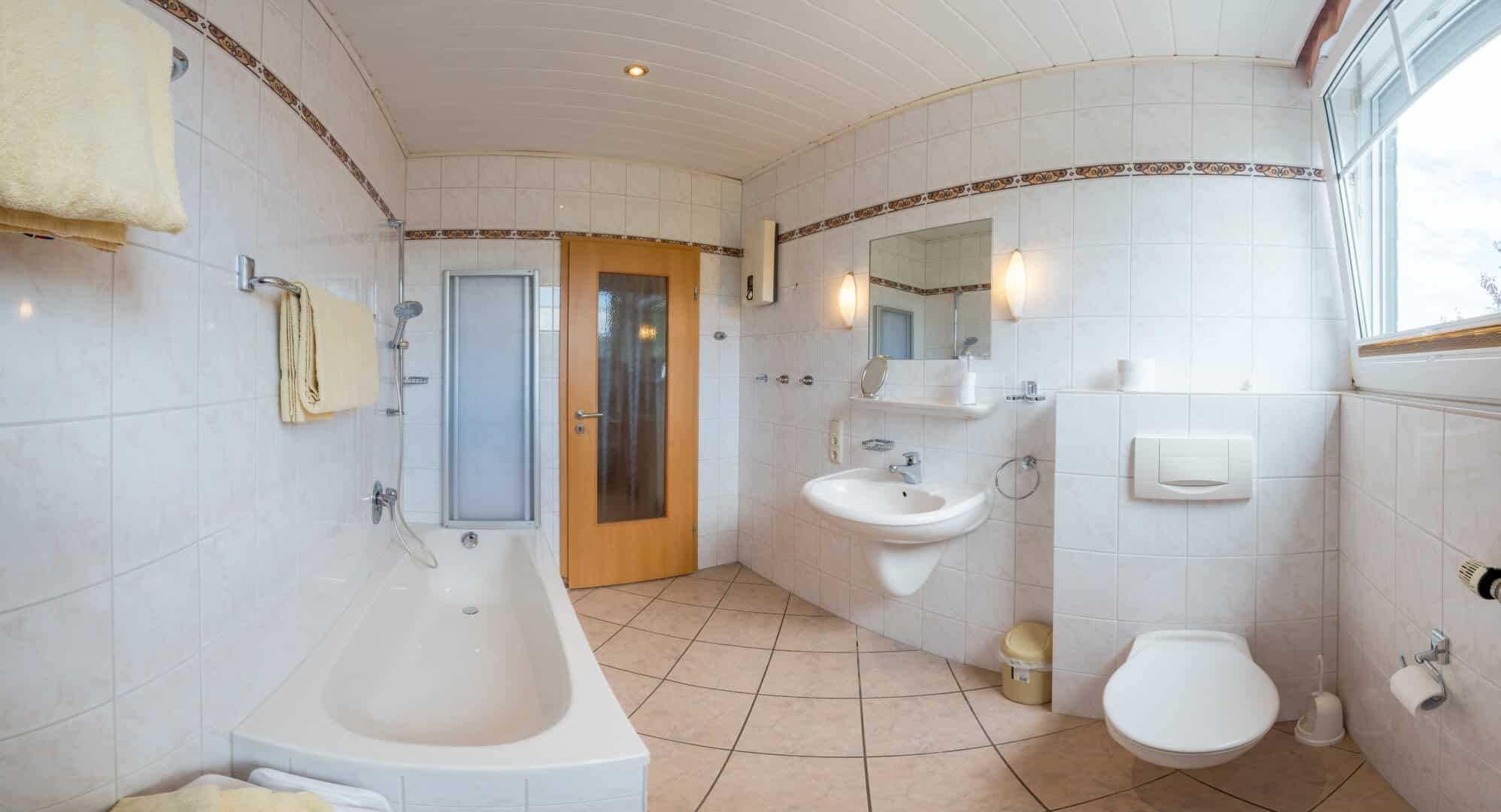 Ferienwohnung Nr. 6 - Laurentiuslay - Badezimmer